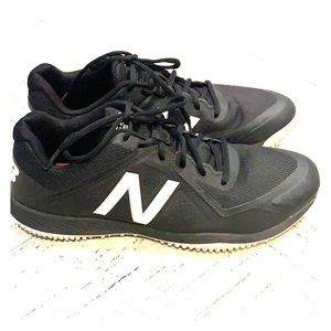 Mens New Balance Tennis Shoes size 11